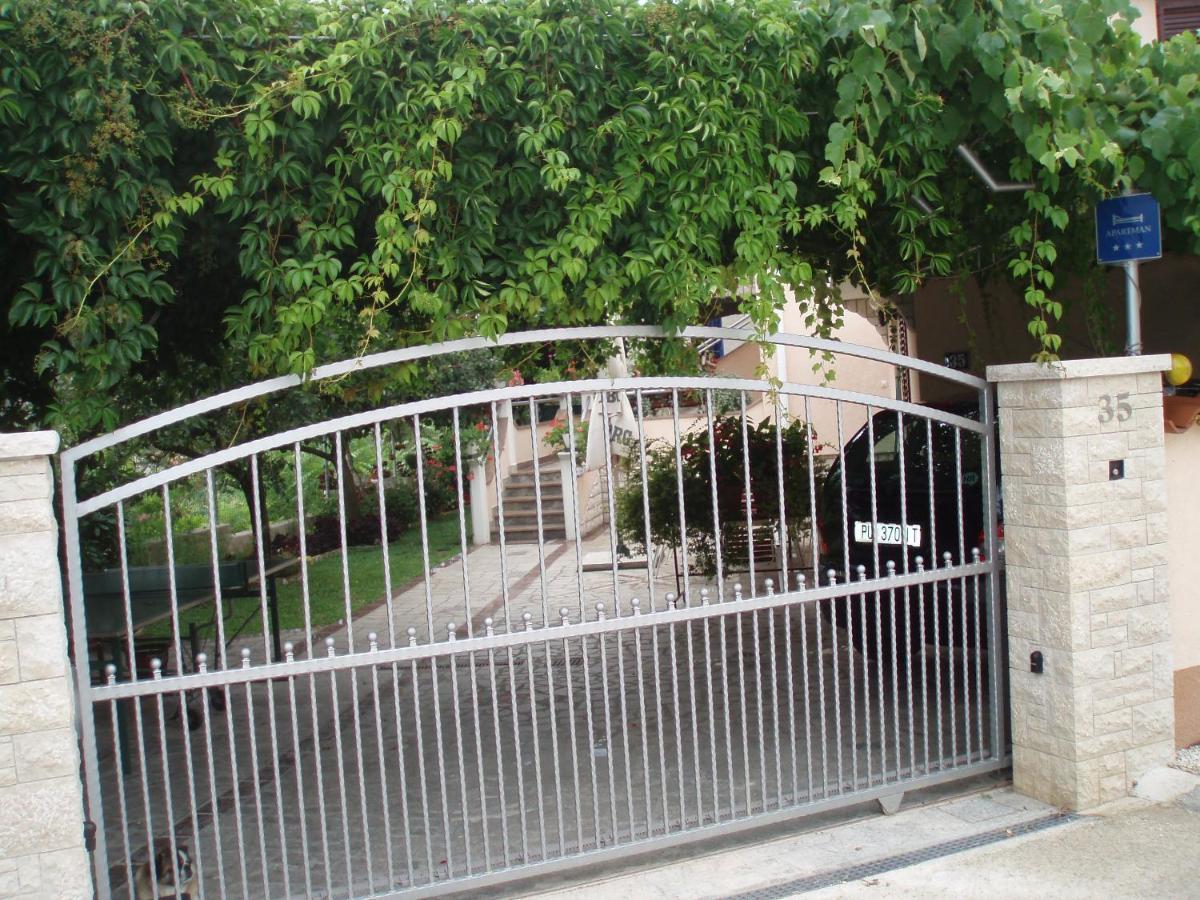 Haus Milan Ap3 Apartamento Fažana Exterior foto